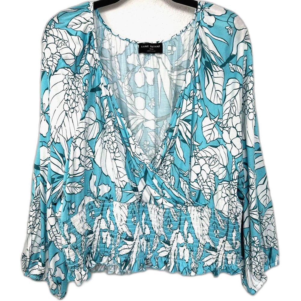Lane Bryant Classic 3/4 Sleeve VNeck Cropped Shirt Womens 18/20 Floral Turquoise
